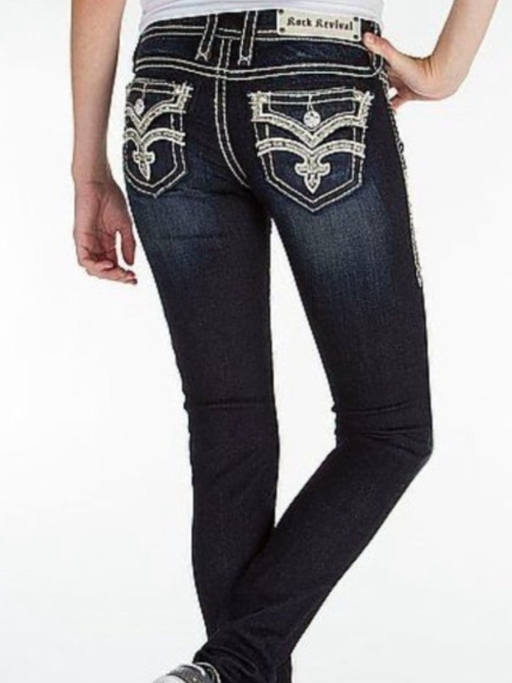 ROCK REVIVAL Karla Cuffed Jeans Size 29.